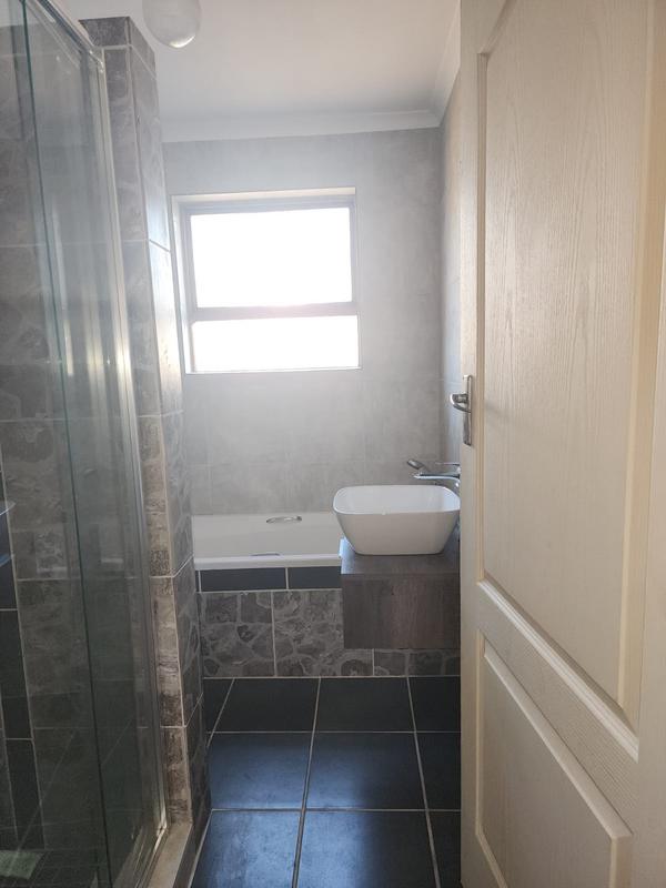 4 Bedroom Property for Sale in Belhar Western Cape